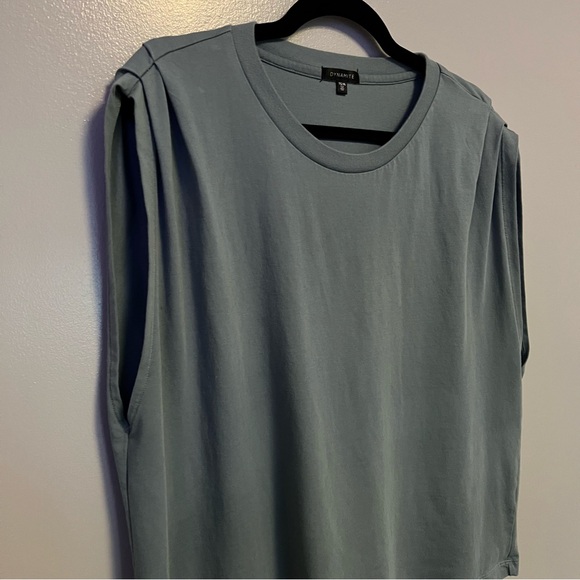 Pleated shoulder Tank Top - Picture 3 of 3